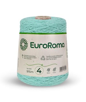 Foto com fundo branco contendo um cone do barbante euroroma n°4 de 600g na cor verde água claro